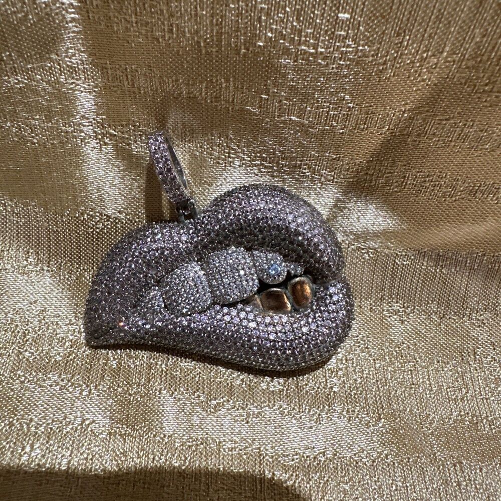 Hip Hop Iced Sexy Lips Pendant Silver Style Rhodium Plated Unisex